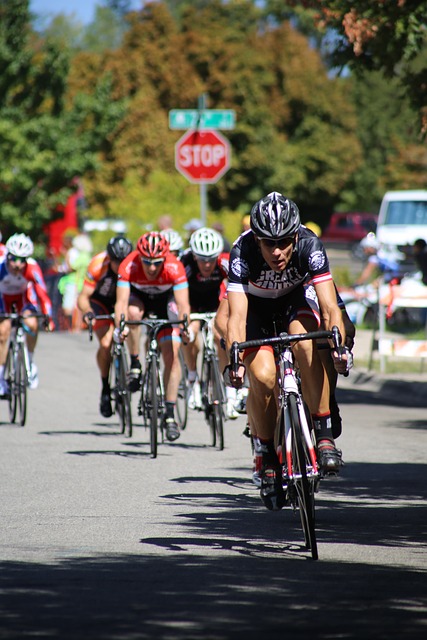 多方面因素 多方面因素