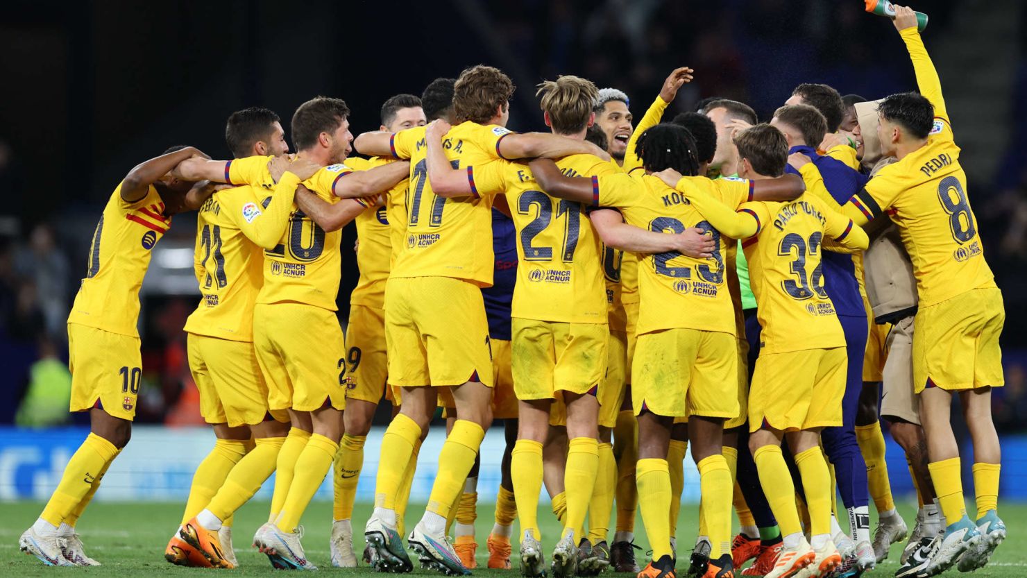 孩子们接触 孩子们接触